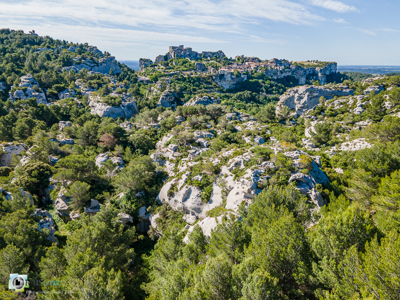 Alpilles, Bouches-du-Rhône, aérienne, drone_43°45'0.7281
