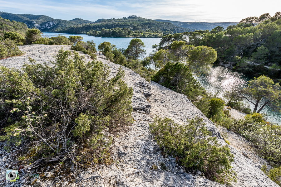 Alpes de Haute Provence, esparron, lac d'esparron, parc naturel régional du verdon_43°44'15.799